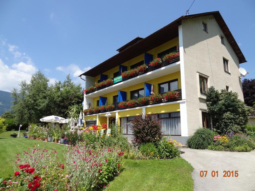 Pension Broenimann Осиах Екстериор снимка